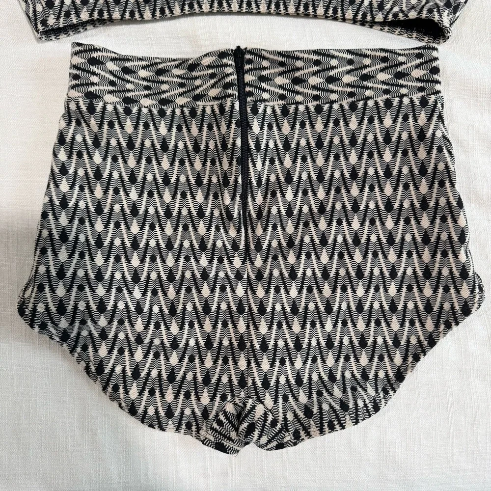 Seea Georgia Bikini Set Top Medium & High Waisted Bottoms Small in Aries Print - Picture 8 of 16